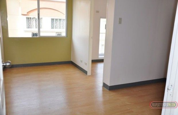 "For Rent 1 Bedroom, 1 Bathroom with Balcony at Mandaluyong Executive M"04