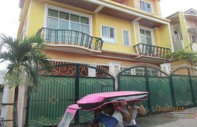 "Apartment For Rent in Tisa, Cebu City"02