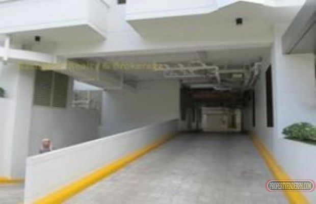 "Furnished Studio Unit with Balcony near IT Park Lahug, Cebu City"04