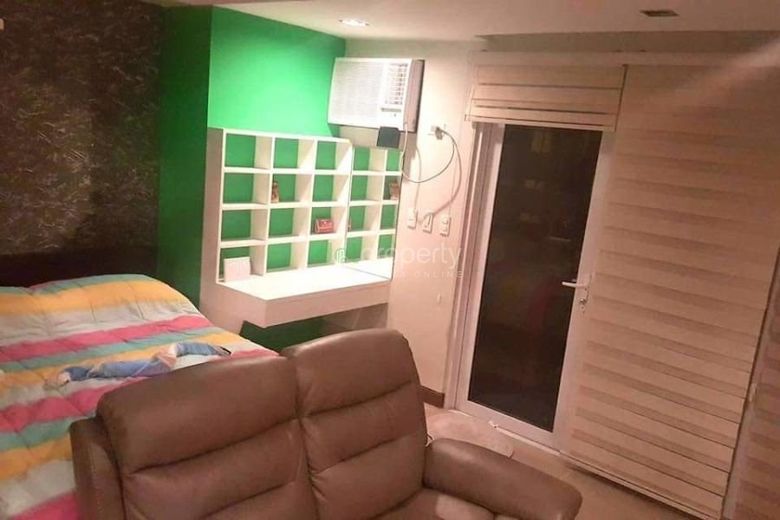 Venice Luxury Residences Studio Condo for Rent.01