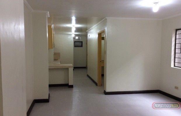 "APARTMENT UNIT FOR LEASE - with 2 Bedrooms, 1 Bathroom, Newly renovate"04