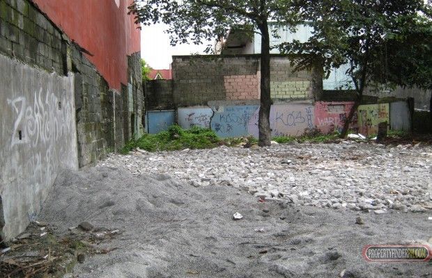 FOR LEASE VACANT LOT04