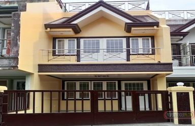 For Rent Tagaytay 100sqm 2BR 3CR w/ 3rd floor Taal Lake view for only02