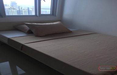 1 Bedroom with balcony For Rent Facing Amenities in Light Residences M02