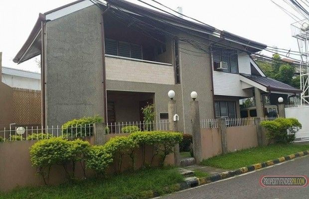 Executive house for rent fully furnish01