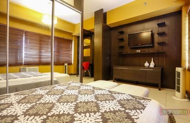 "Spacious 41 sqm One Bedroom Unit at Fairways Tower, BGC for rent"02
