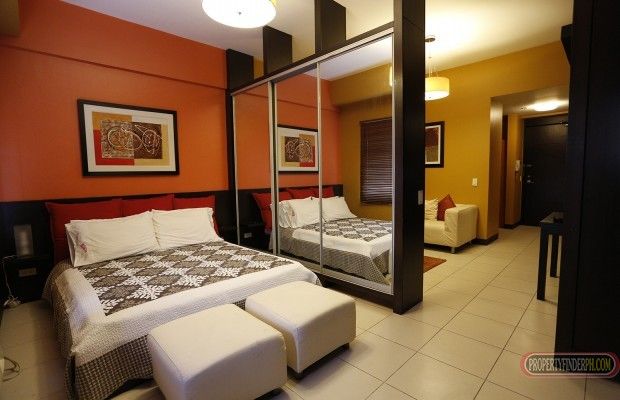 "Spacious 41 sqm One Bedroom Unit at Fairways Tower, BGC for rent"04