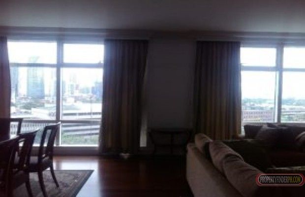FURNISHED 4 BEDROOM WITH LUXURY HOTEL AMENITIES IN MAKATI04