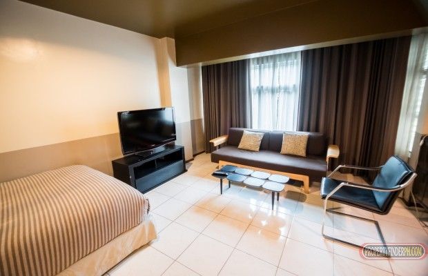 Two Serendra Studio for RENT04