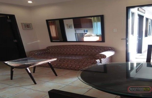 1BR WITH PARKING FURNISHED APARTMENT IN LAHUG03