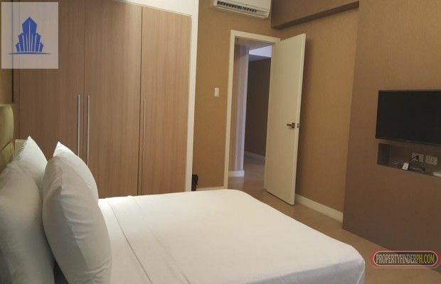 "Fully Serviced One Shangri-la Place 1 Bedroom, above Shangri-la Plaza"03
