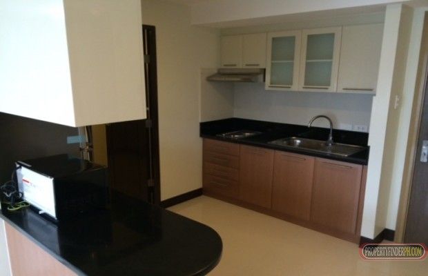 66sqm 30th Floor 1Bedroom One Central Condo H.V. Dela Costa &amp; Buen03