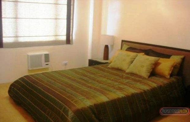 EASTWOOD CITY 1-BEDROOM CONDOMINIUM UNIT04