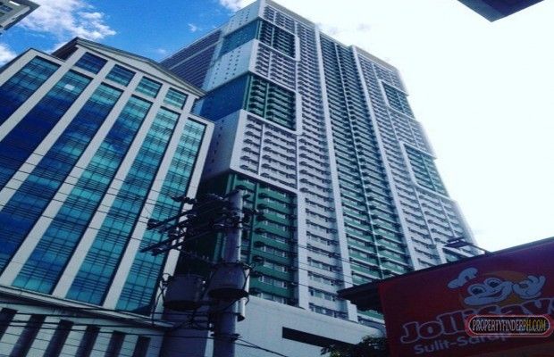 1BR Fully-furnished Condo Unit Beside DLSU Bro. Andrew Gonzales Hall (01