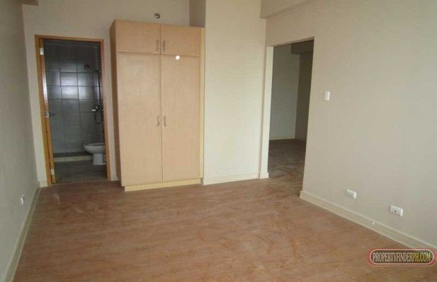 "Unfurnished Studio Condo For Rent in Eastwood, Quezon City"04