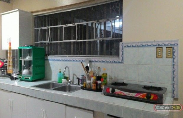 Homey bungalow for rent furnished03