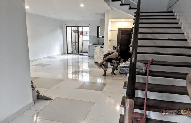 Newly Renovated 3 Bedroom Townhouse Near University of St. La Salle04