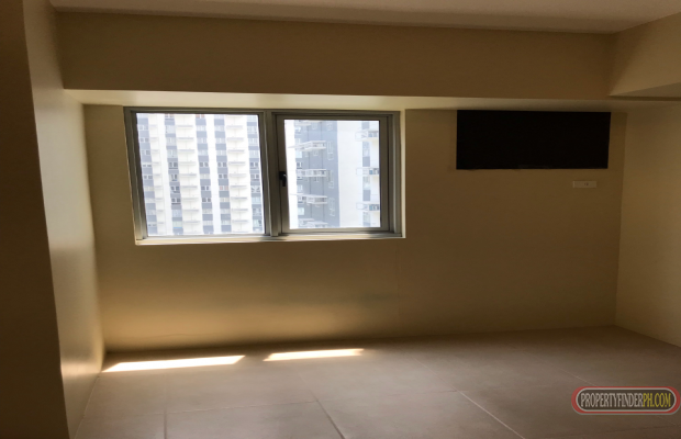 Avida Towers 34th: 1-Bedroom Unfurnished Condo Unit FOR RENT04