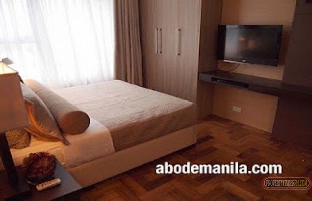 2 Bedroom with Den in Antel Spa Residence Bel-Air Makati01