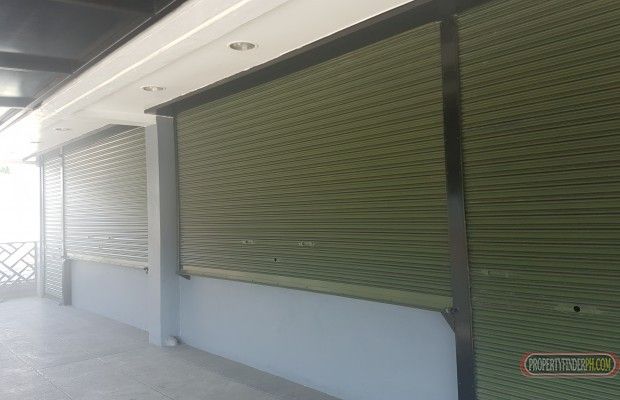 For Lease 4 Commercial SpacesAll units with restroom04