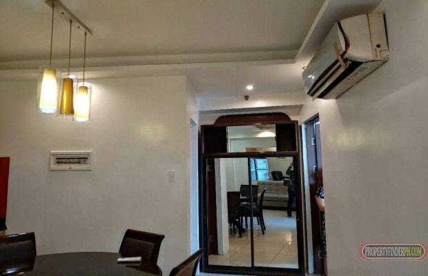 2Bedroom Condo Unit with Parking and Balcony overlooking Manila Bay Su04