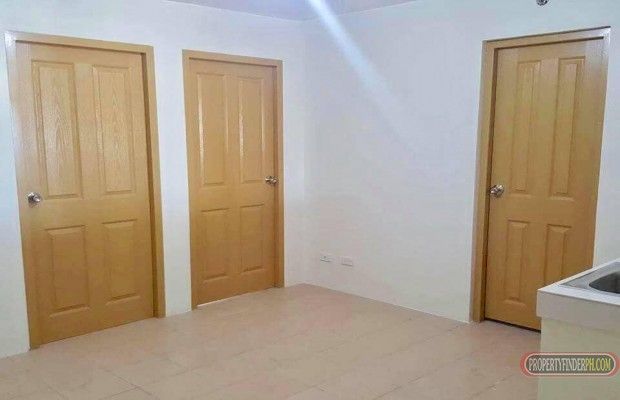 One Spatial 32 sqm 2BR Condo Bare with Air-Conditioner04