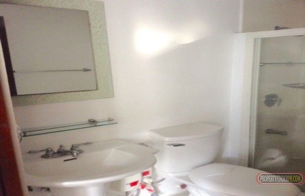 "For Lease: 3 Bedroom Unit at Penhurst Park Place, BGC"04