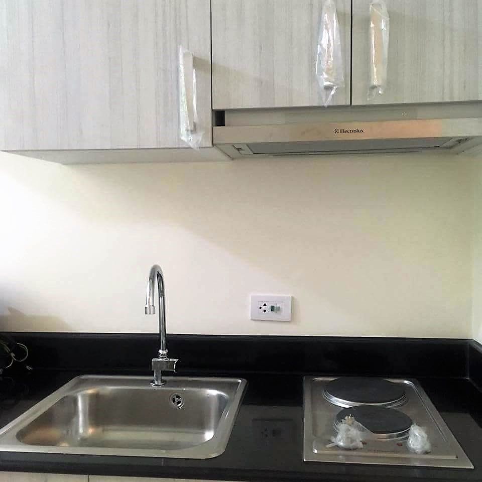 Condo Unit For Rent - 33rd Floor at Green Residences05