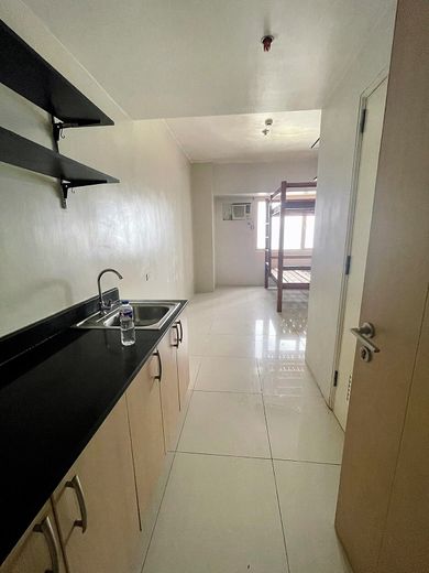 Condo Unit For Rent - Unit 2252 Tower 1 at Sun Residences01