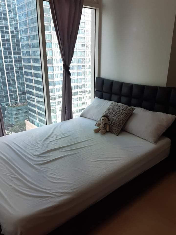 Well-Interiored 1-bedroom at Central Park West04