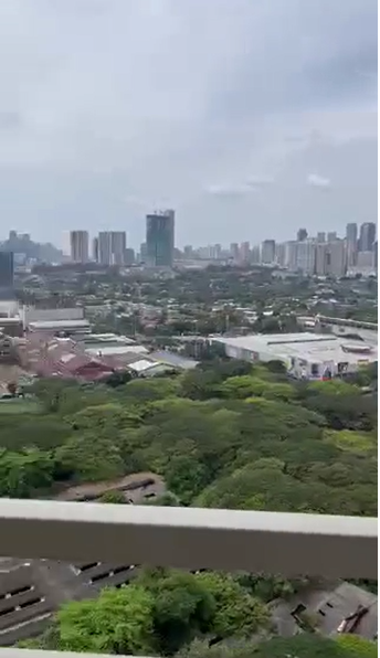 Fully Furnished Studio Unit at The Grove Rockwell Pasig06