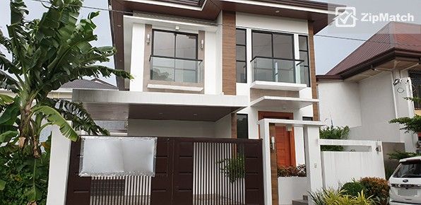 3 Bedroom Condominium Unit For Rent in The Beaufort01