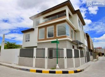 3 Bedroom Condominium Unit For Rent in The Residences at Greenbelt02