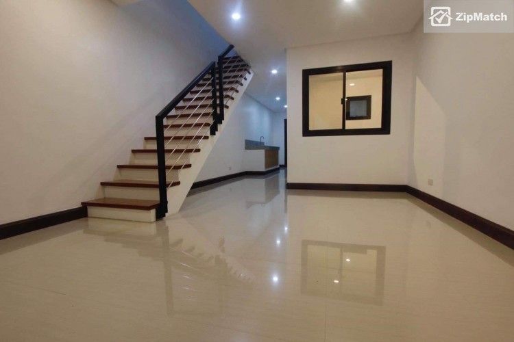 2 Bedroom Condominium Unit For Rent in One Uptown Residence01