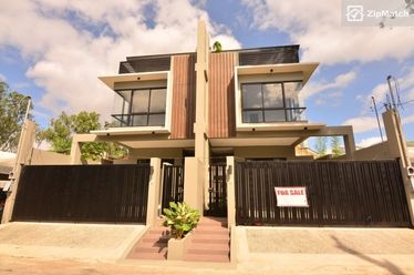 1 Bedroom Condominium Unit For Rent in The Rise Makati02