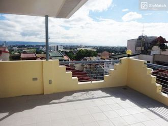 3 Bedroom Condominium Unit For Rent in Two Serendra02