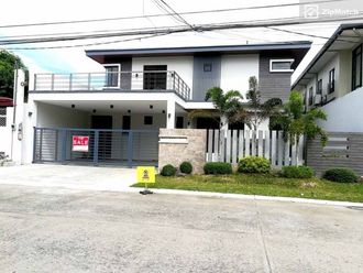 2 Bedroom Condominium Unit For Rent in Pioneer Woodlands02