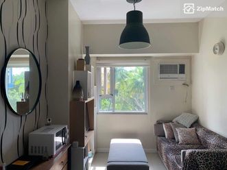 3 Bedroom Condominium Unit For Rent in Two Roxas Triangle02
