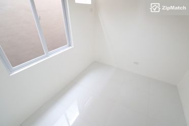 2 Bedroom Condominium Unit For Rent in Park Terraces02