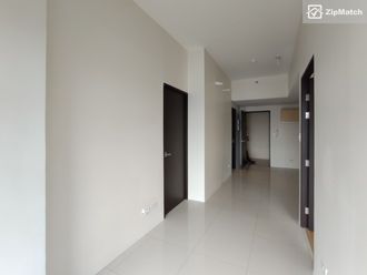 1 Bedroom Condominium Unit For Rent in Two Serendra02