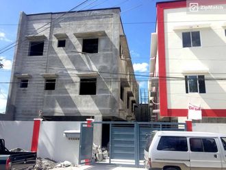 2 Bedroom Condominium Unit For Rent in Lancaster Hotel Manila02