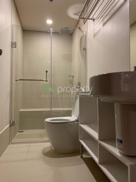 Kroma Tower 2-Bedroom Condo for Rent.04