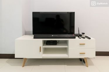 2 Bedroom Condominium Unit For Rent in One Central Park02