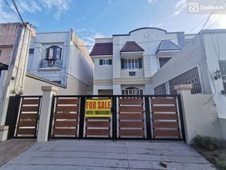 3 Bedroom Condominium Unit For Rent in The Venice Luxury Residences02