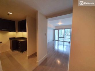 1 Bedroom Condominium Unit For Rent in Two Serendra02