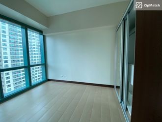 1 Bedroom Condominium Unit For Rent in The Trion Towers02