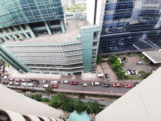 1 Bedroom Condominium Unit For Rent in The Trion Towers02