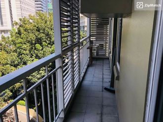 2 Bedroom Condominium Unit For Rent in One Serendra02