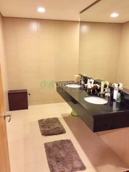 Park Terraces 3-Bedroom Condo for Rent.04