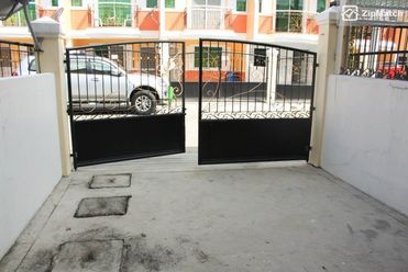 2 Bedroom Condominium Unit For Rent in The Beaufort02